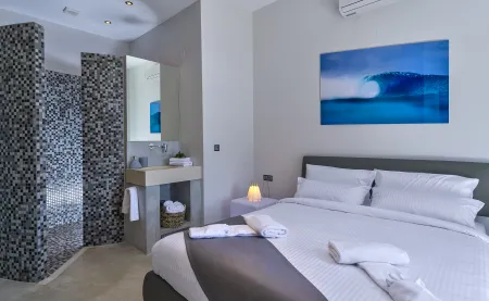  Double bedroom