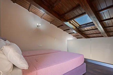  bedroom