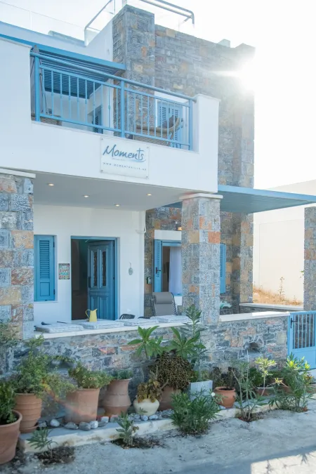  villa exterior