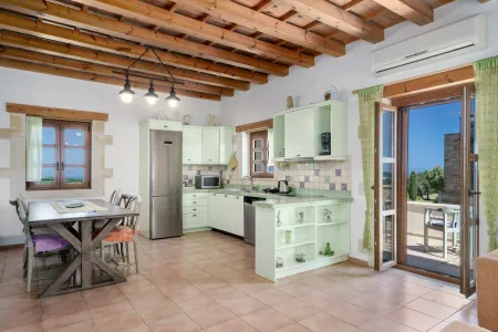  kitchen and dining area