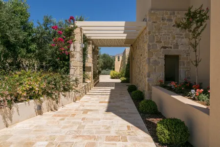  villa exterior
