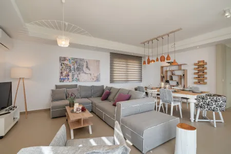  dining area