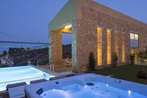 Olea villa 170 m from a sandy beach and taverns