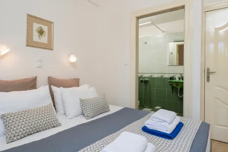  Ensuite