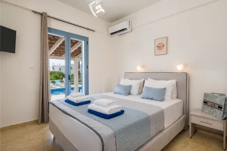  Double bedroom