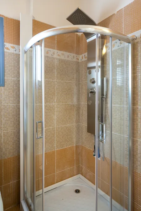  Shower