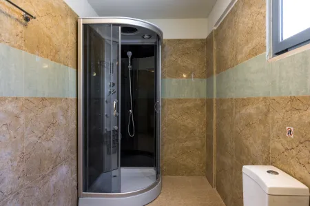  Shower
