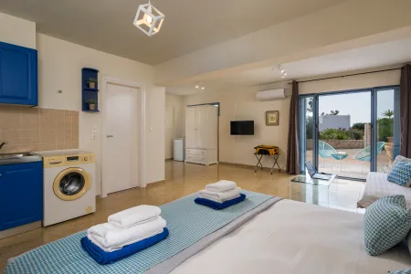  Bedroom with washing machine