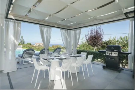  BBQ are dining area