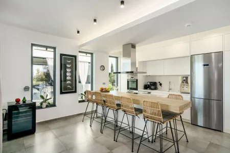  Kitchen