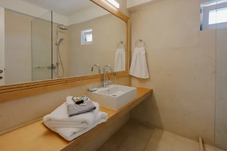  ensuite bathrooom