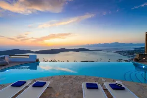 Elounda Orea  pool & sunbeds