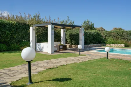  sitting area