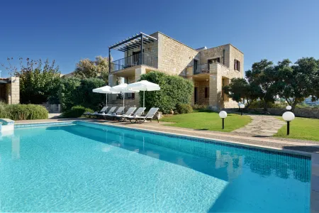  pool/building