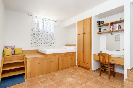 single bedroom