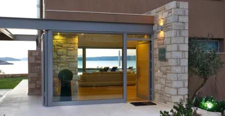  Villa entrance