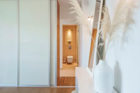  Ensuite bathroom