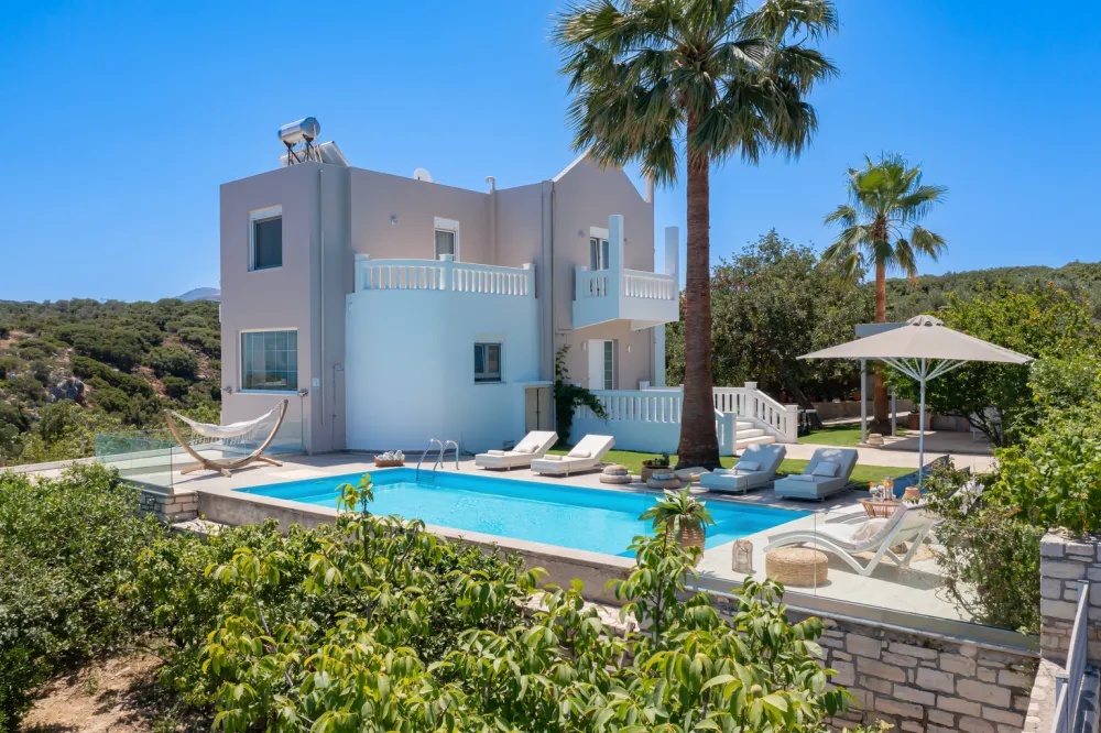  villa exterior with pool