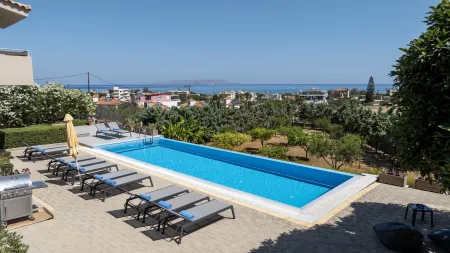  pool view