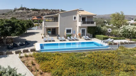  villa exterior