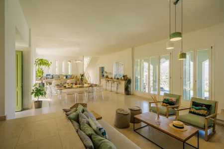  living room (villa 1)