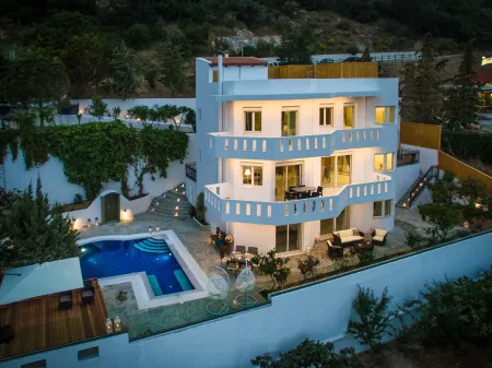   villas and pool