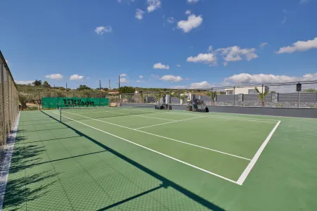  tennis court