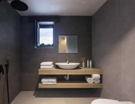  Bathroom