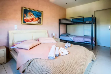  bedroom