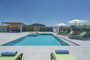 Indulge in style and tranquility at Villa Luna, your exclusive retreat amidst the splendor of Crete.