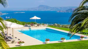 Casa Scordilli  pool and sea view