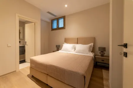  double bedroom with ensuite bathroom 
