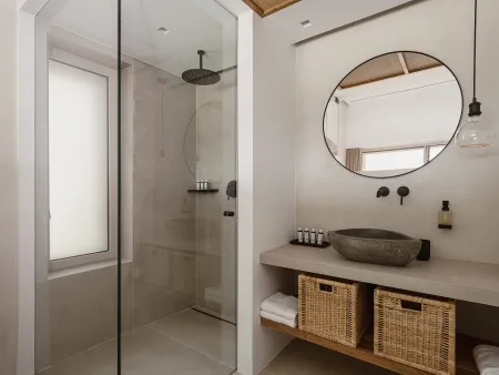  ensuite bathroom