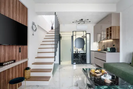  the suite