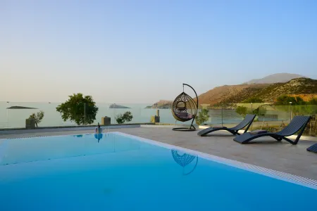  beachfront villa