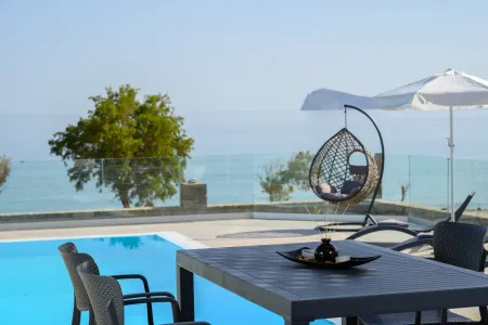 outdoor dining area