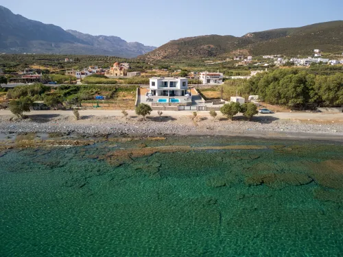  beachfront villa exterior