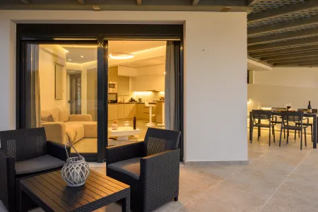  outdoor seating area