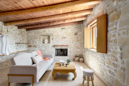  living room & fireplace