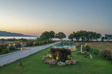  Garden view