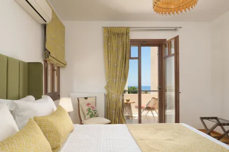 double bedroom 3 and balcony