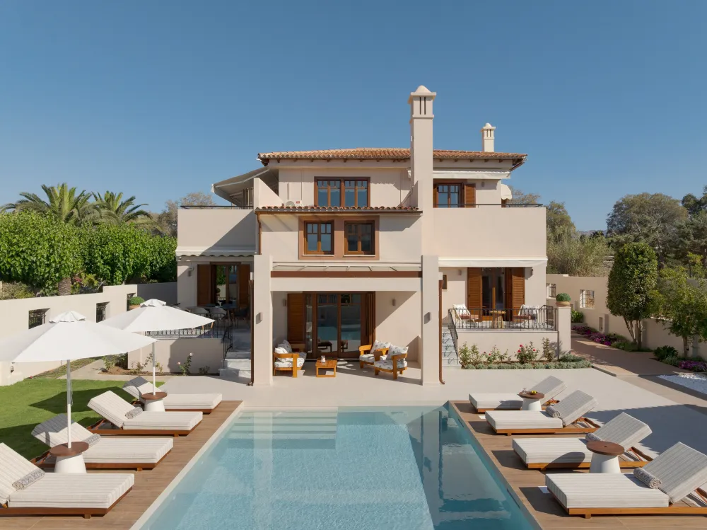  Villa with pool