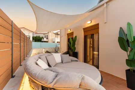  day bed at sunset
