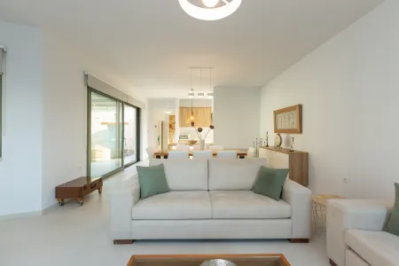  Living room and dining area