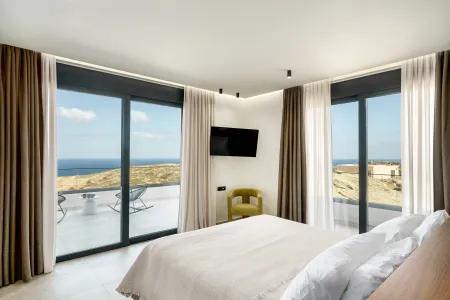  Double bedroom