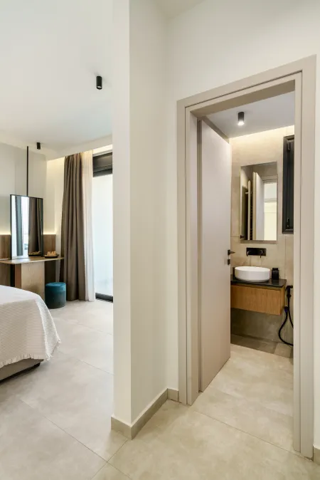  ensuite bathroom