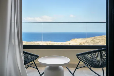  bedroom balcony
