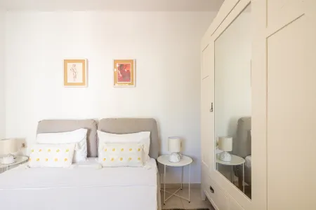  ouble bedroom