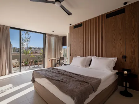  Double bedroom
