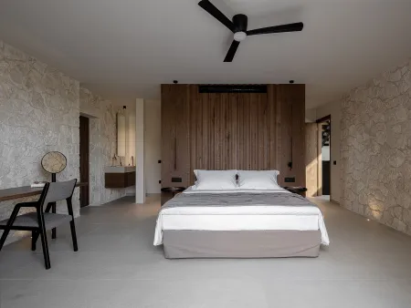  Double bedroom